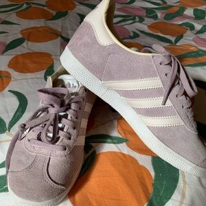 Purple suede Adidas Gazelle running shoes 💜